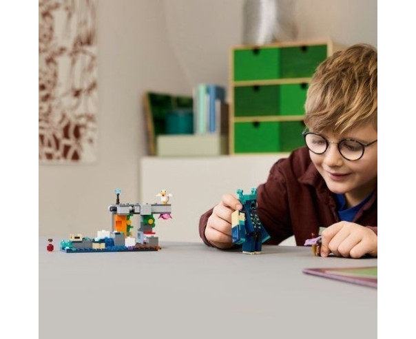 LEGO O Encontro com o Guarda 21274 – Minecraft – stockin.pt
