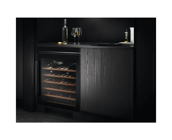 AEG - Garrafeira AWS4052B5B – Garrafeira de Encastre – stockin.pt