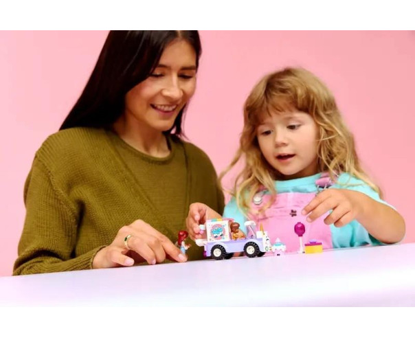 LEGO - Carro de Entrega de Bolos em Forma de Unicórnio 42675 – Friends – stockin.pt